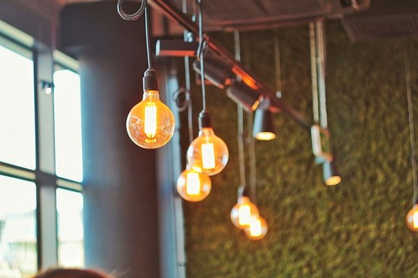 Luminaires en ligne : trouvez votre éclairage idéal dès maintenant